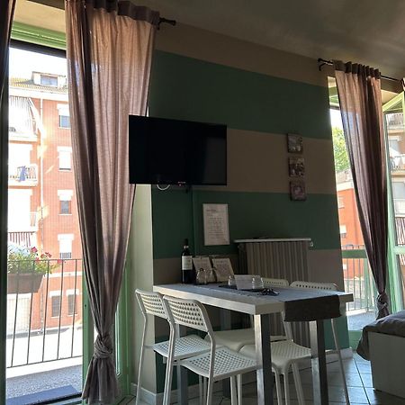 Bon Bon Del Corso Con Terrazzo E Aria Condizionata Lägenhet Asti Exteriör bild