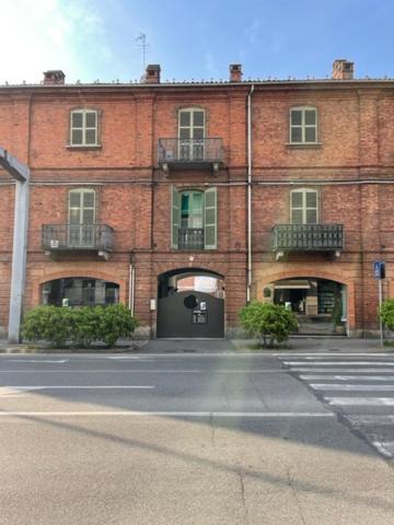 Bon Bon Del Corso Con Terrazzo E Aria Condizionata Lägenhet Asti Exteriör bild