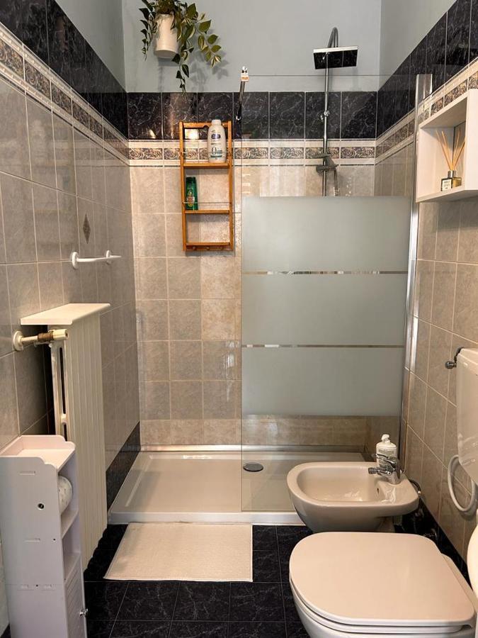 Bon Bon Del Corso Con Terrazzo E Aria Condizionata Lägenhet Asti Exteriör bild