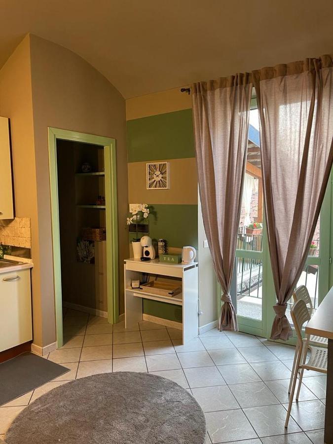 Bon Bon Del Corso Con Terrazzo E Aria Condizionata Lägenhet Asti Exteriör bild