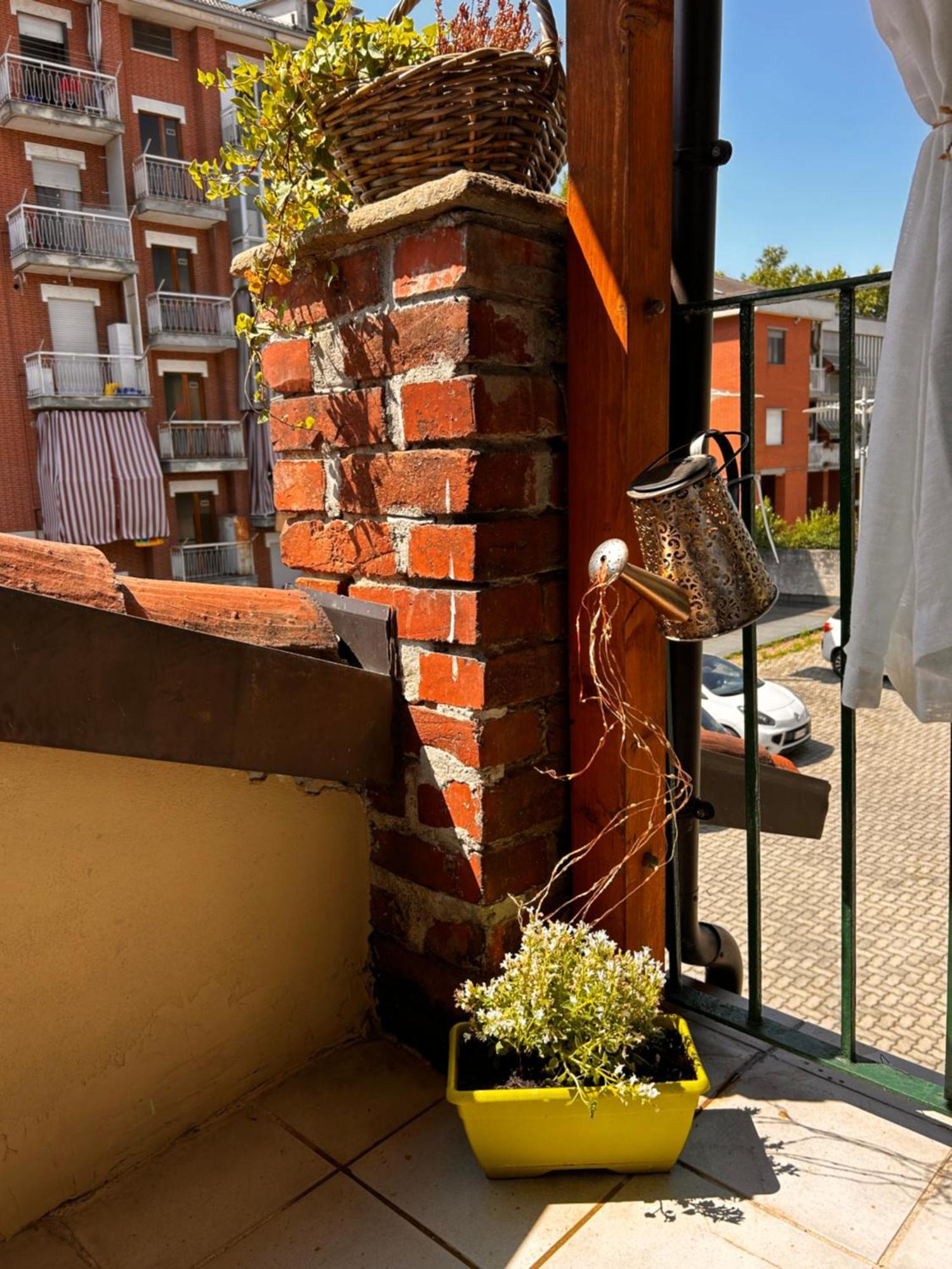 Bon Bon Del Corso Con Terrazzo E Aria Condizionata Lägenhet Asti Exteriör bild